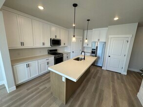 454 E Nickel Ln in Vineyard, UT - Building Photo - Building Photo