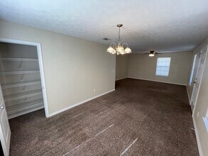 5315 Cartier Dr in Pensacola, FL - Building Photo - Building Photo