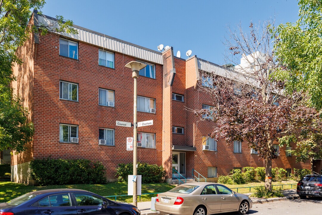 1895 Coursol Tsse in Montréal, QC - Building Photo