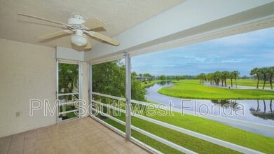 6999 W Country Club Dr N in Sarasota, FL - Foto de edificio - Building Photo
