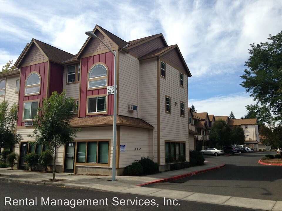 123 NE 172nd Ave in Portland, OR - Building Photo
