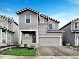 1221 W 17th Ave in La Center, WA - Building Photo