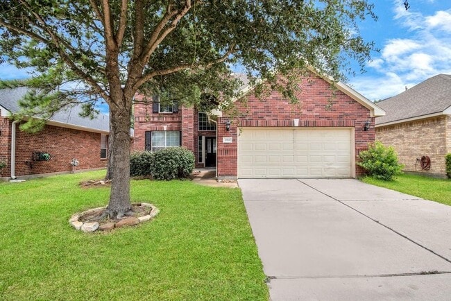 1914 Lenora Ct