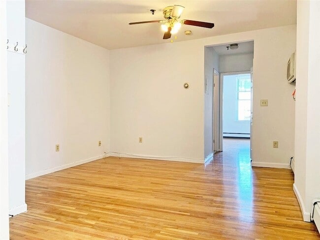 711 Willow Ave, Unit 5C in Hoboken, NJ - Building Photo - Building Photo