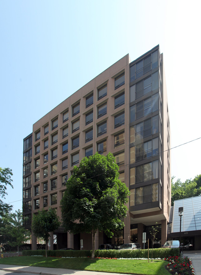 Heathside Place in Toronto, ON - Building Photo - Primary Photo