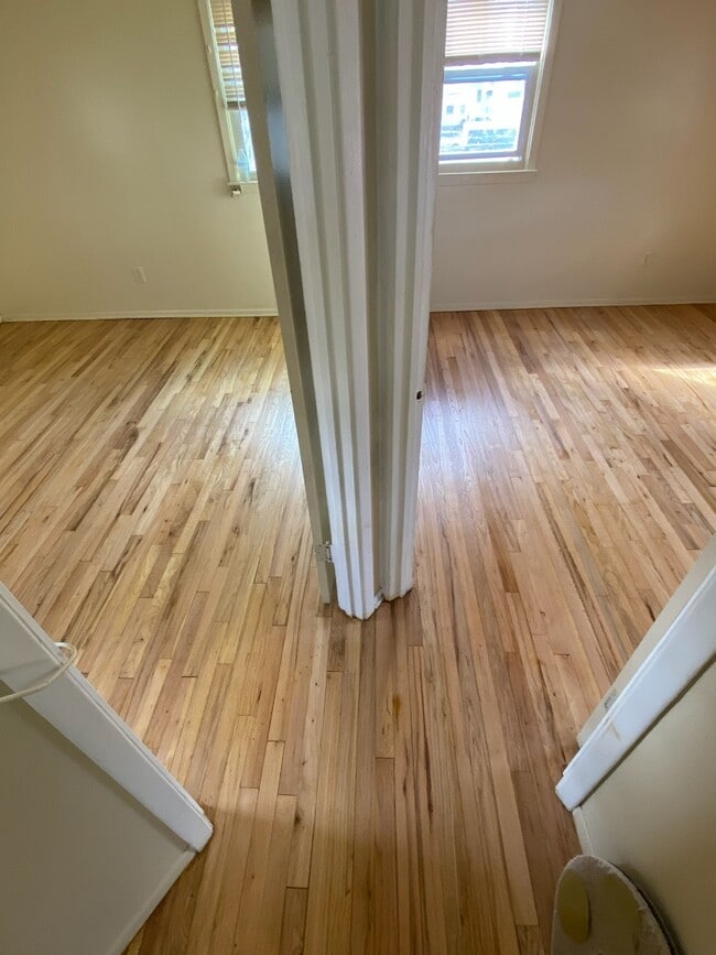 7 Brookwood St, Unit 2nd floor in East Orange, NJ - Building Photo - Building Photo