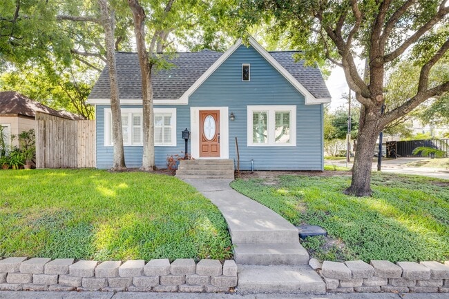 property at 6204 Kirby Dr