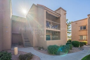 8250 E Arabian Trail in Scottsdale, AZ - Building Photo