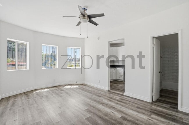 1513 W 12th Pl in Los Angeles, CA - Building Photo - Building Photo