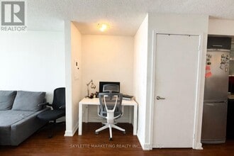 8 Telegram Mews in Toronto, ON - Building Photo - Building Photo