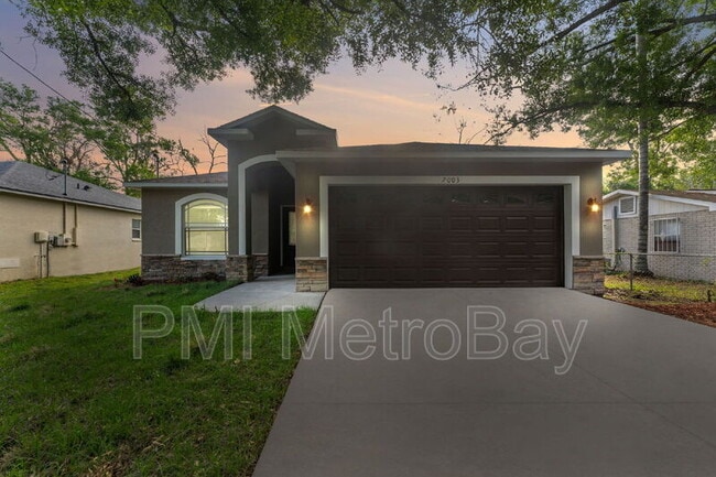 property at 7003 N Oregon Ave