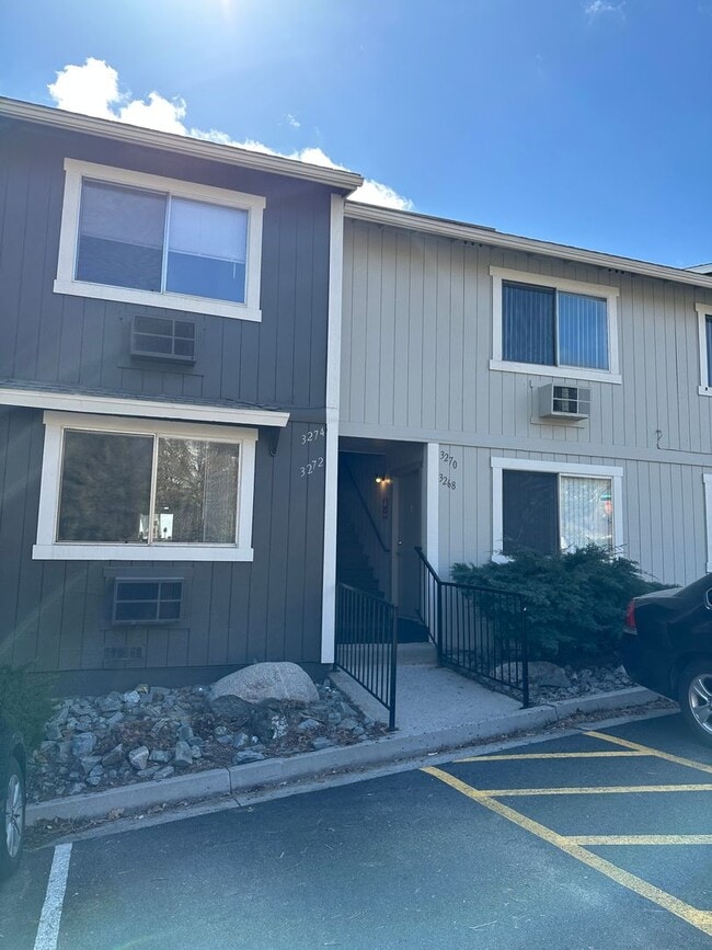 3274 Bullwinkle Dr in Reno, NV - Building Photo - Building Photo
