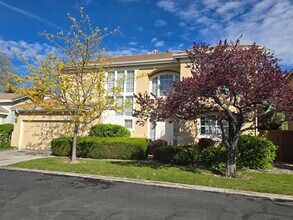 1219 Tule Dr in Reno, NV - Building Photo - Building Photo