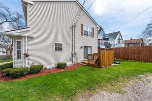 4414 W 53rd St in Cleveland, OH - Building Photo