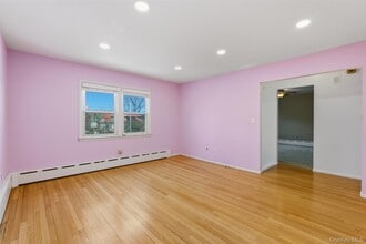 166 Park Hill Ave in Yonkers, NY - Building Photo - Building Photo