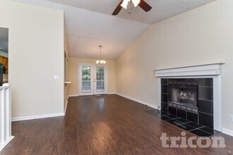 2520 Hewatt Rd in Snellville, GA - Foto de edificio - Building Photo