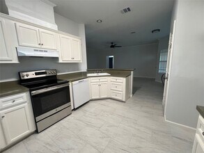 4529 Galesburg St in Houston, TX - Building Photo - Building Photo