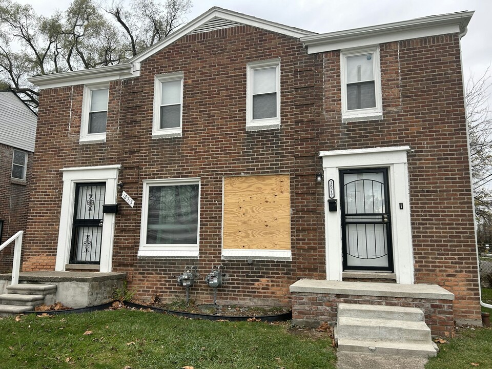 18517 Greenfield Rd in Detroit, MI - Building Photo