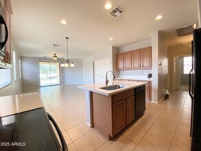 1376 E Mia Ln in Gilbert, AZ - Building Photo - Building Photo