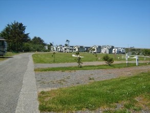 28788 Hunter Creek Loop in Gold Beach, OR - Building Photo - Building Photo