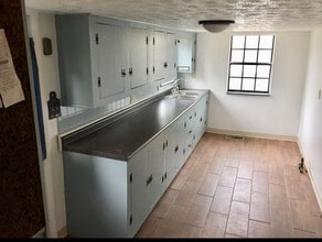 8993 Pippin Rd in Cincinnati, OH - Building Photo - Building Photo
