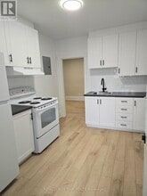 158-158 St Andrew St in Ottawa, ON - Building Photo - Building Photo