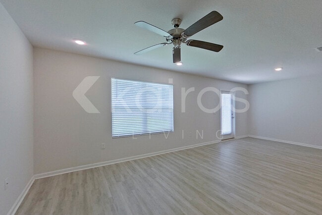 108 Swallowtail Ln in Pensacola, FL - Foto de edificio - Building Photo