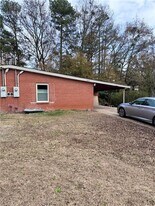 2175 Hanfred Ct in Tucker, GA - Building Photo