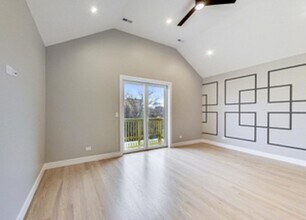 4745 S Indiana Ave in Chicago, IL - Building Photo - Building Photo