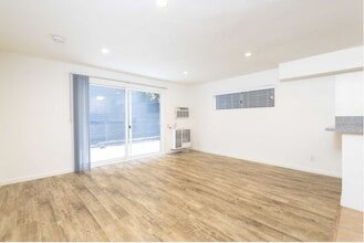 Lau126 in West Hollywood, CA - Building Photo - Building Photo