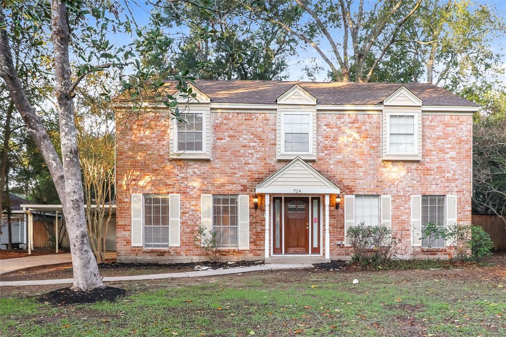724 Vicksburg Ct in Conroe, TX - Building Photo
