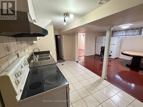 52 Grassington Crescent in Toronto, ON - Building Photo - Building Photo