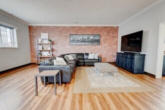 Colonial House in Rexburg, ID - Building Photo - Building Photo