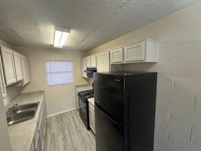 Tigua Village- All Utilities Included in El Paso, TX - Building Photo - Building Photo