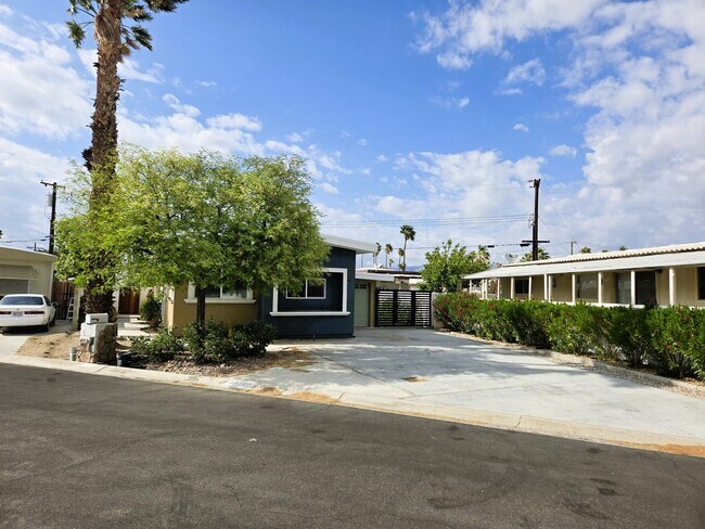 73400 Algonquin Pl in Thousand Palms, CA - Building Photo - Building Photo