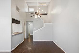 202 Teakwood Dr in Victoria, TX - Building Photo - Building Photo