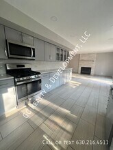 101 Lilac Ln in Buffalo Grove, IL - Foto de edificio - Building Photo