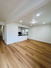 574 2nd St in Hermosa Beach, CA - Foto de edificio - Building Photo