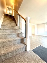 85 Fairhaven Rd in East Lyme, CT - Building Photo