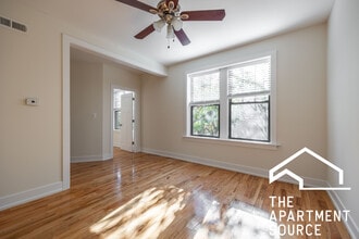 3904 N Janssen Ave, Unit 2 in Chicago, IL - Building Photo - Building Photo