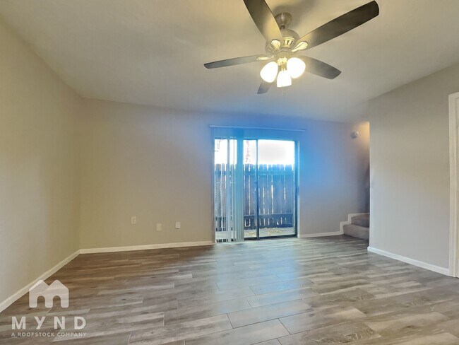 1807 Briarcreek Blvd in Houston, TX - Building Photo - Building Photo