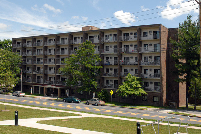 Westgate Apartments in Stroudsburg, PA - Foto de edificio - Building Photo