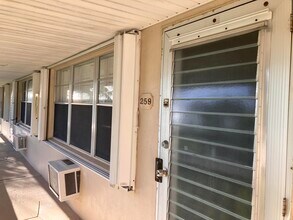 259 Sheffield K in West Palm Beach, FL - Building Photo - Building Photo