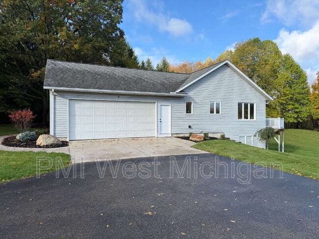 623 146th Ave in Caledonia, MI - Building Photo - Building Photo