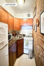 127 W 81st St in New York, NY - Building Photo - Building Photo