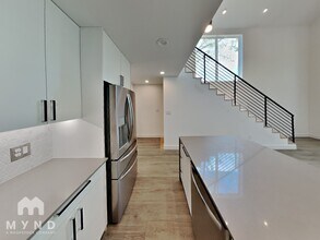 3880 Munger Ave in Dallas, TX - Building Photo - Building Photo