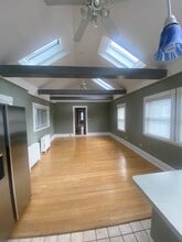 13 Saint James St, Unit 2 in Newton, MA - Building Photo - Building Photo