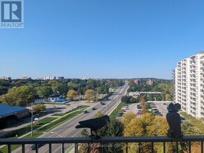 333 Commissioners Rd W in London, ON - Building Photo - Building Photo