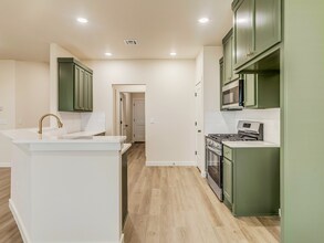 8225 NW 163rd Ter in Edmond, OK - Building Photo - Building Photo