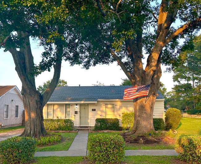 property at 1115 Division Street